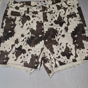 Judy Blue Stretchy Brown and Cream Cow Patterned Jean Shorts Plus Size 1xl